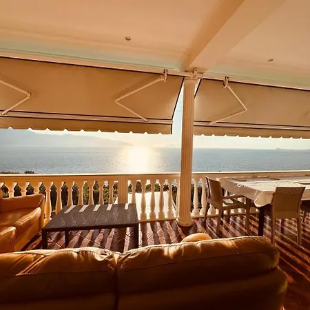 Villa Rexhepaj Vlorë
