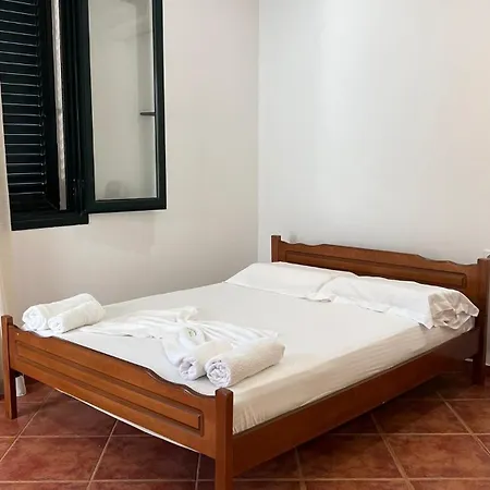 Rexhepaj Villa Vlore